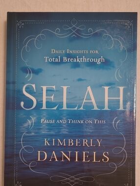 SELAH Pause and Think on This by Kimberly Daniels - Blue Hardcover
